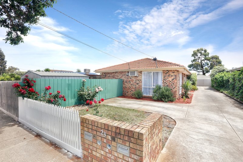 Photo - 1/23 Hume Avenue, Melton South VIC 3338 - Image 10