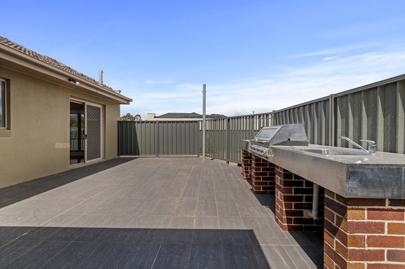 Photo - 1/23 Invermay Street, Reservoir VIC 3073 - Image 11