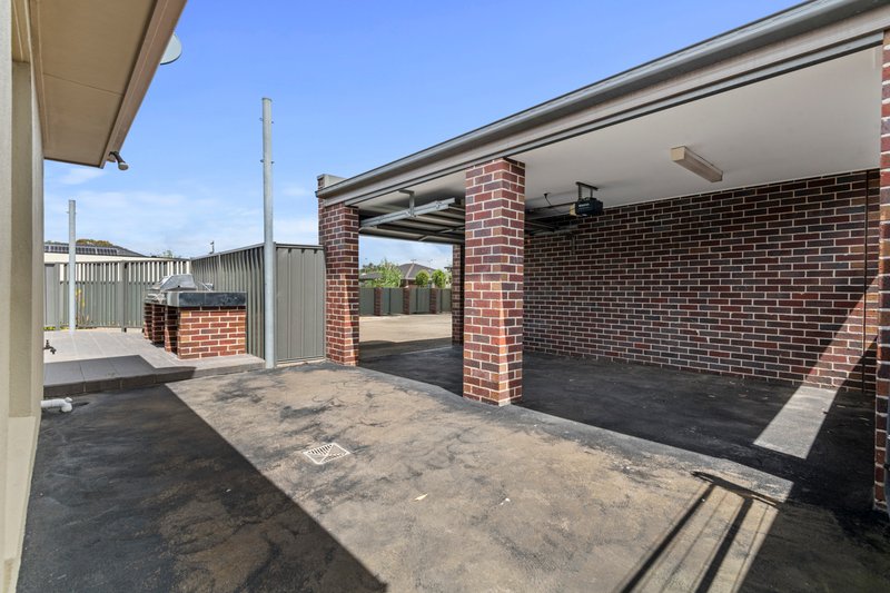 Photo - 1/23 Invermay Street, Reservoir VIC 3073 - Image 12