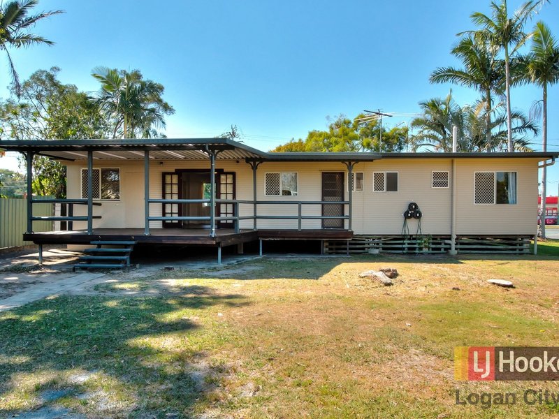 Photo - 123 Jacaranda Avenue, Logan Central QLD 4114 - Image 2