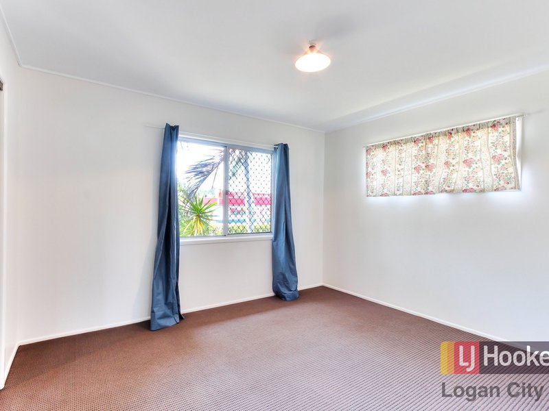 Photo - 123 Jacaranda Avenue, Logan Central QLD 4114 - Image 10