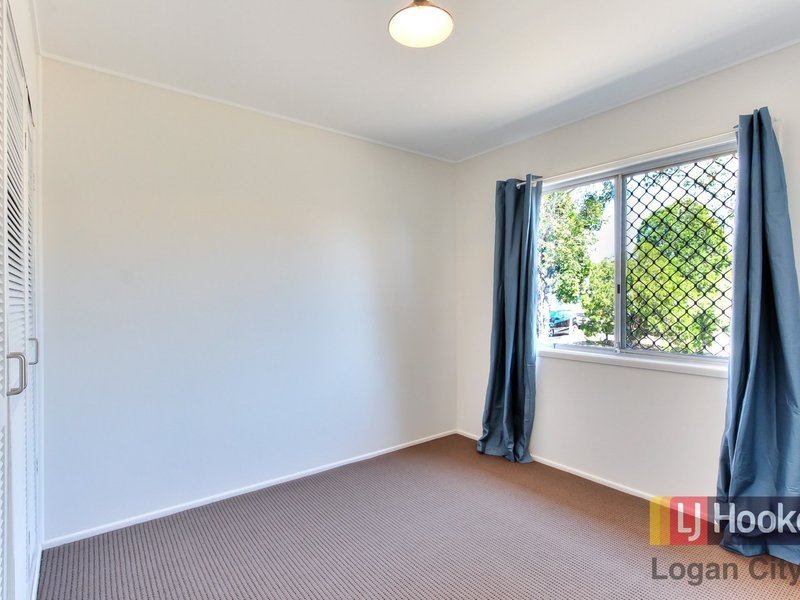 Photo - 123 Jacaranda Avenue, Logan Central QLD 4114 - Image 11