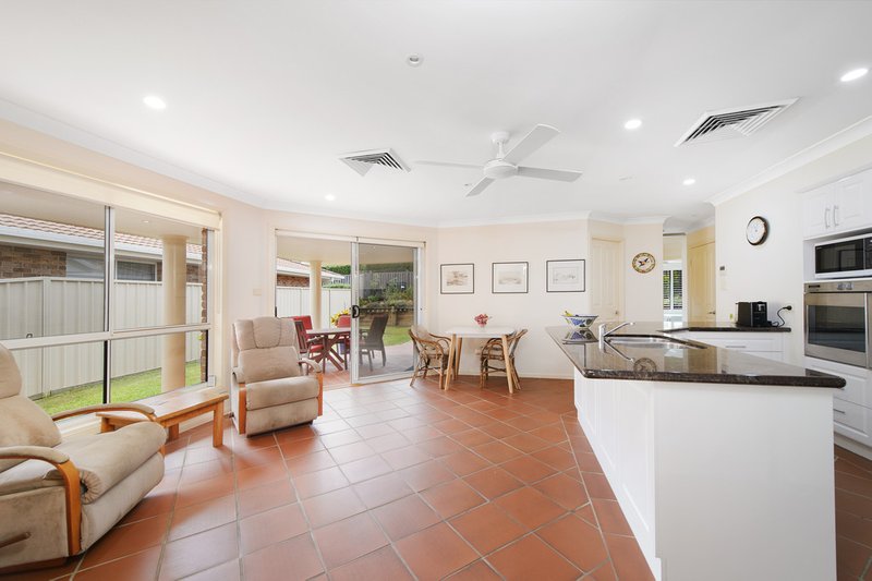 Photo - 1/23 Lake Road, Port Macquarie NSW 2444 - Image 3