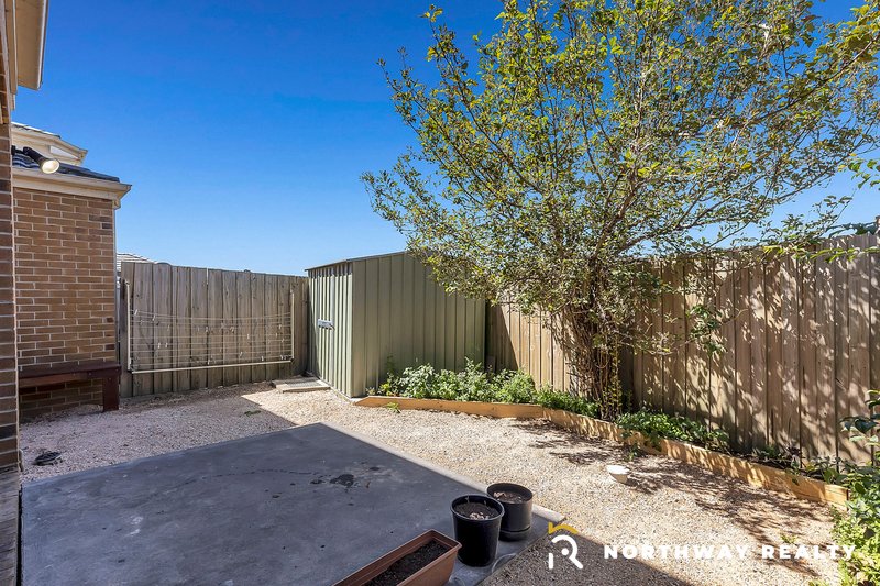 Photo - 1/23 Leveque Loop, Craigieburn VIC 3064 - Image 17