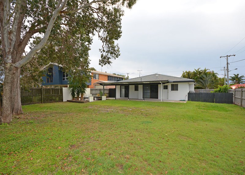 Photo - 123 Long Street, Point Vernon QLD 4655 - Image 18