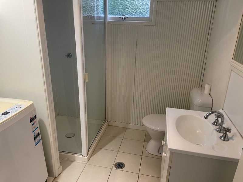 Photo - 1/23 Margaret Street, East Toowoomba QLD 4350 - Image 8