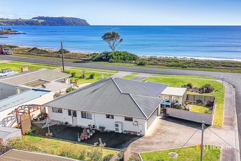 Photo - 123 Old Bass Highway, Wynyard TAS 7325 - Image 2