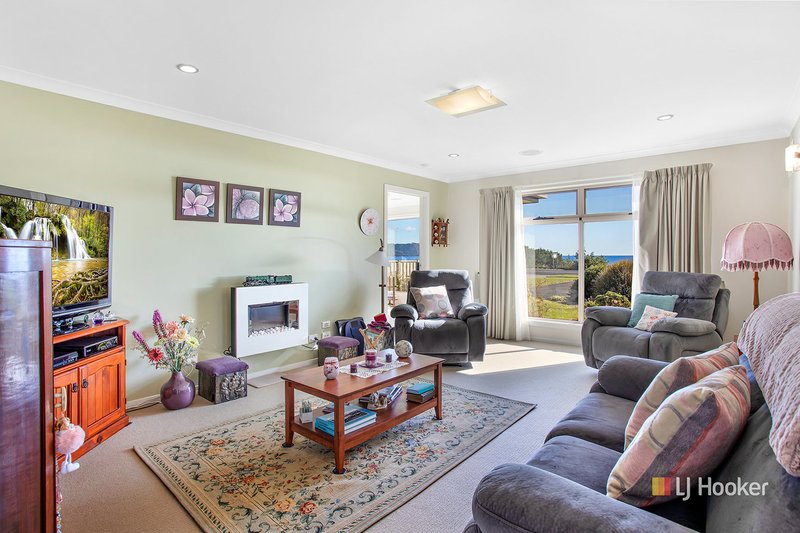 Photo - 123 Old Bass Highway, Wynyard TAS 7325 - Image 10