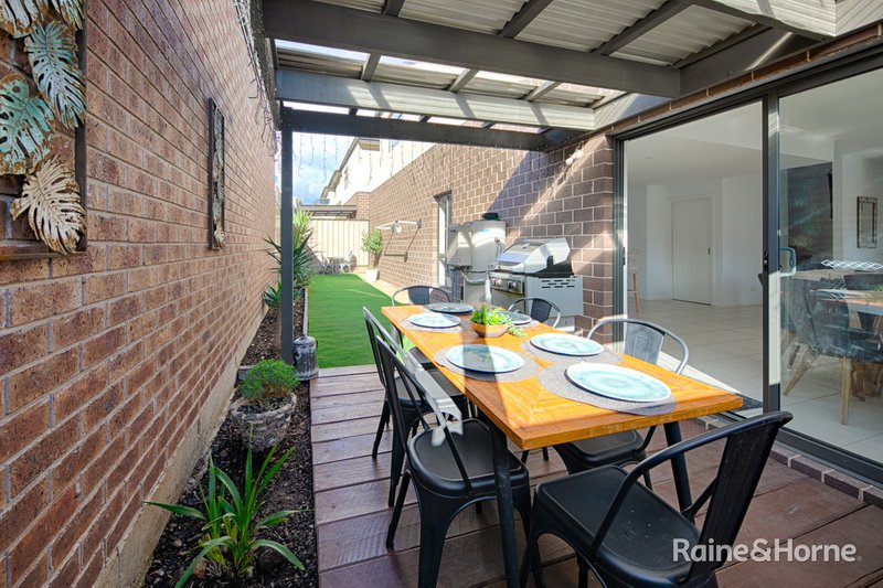 Photo - 1/23 Outlook Way, Sunbury VIC 3429 - Image 12