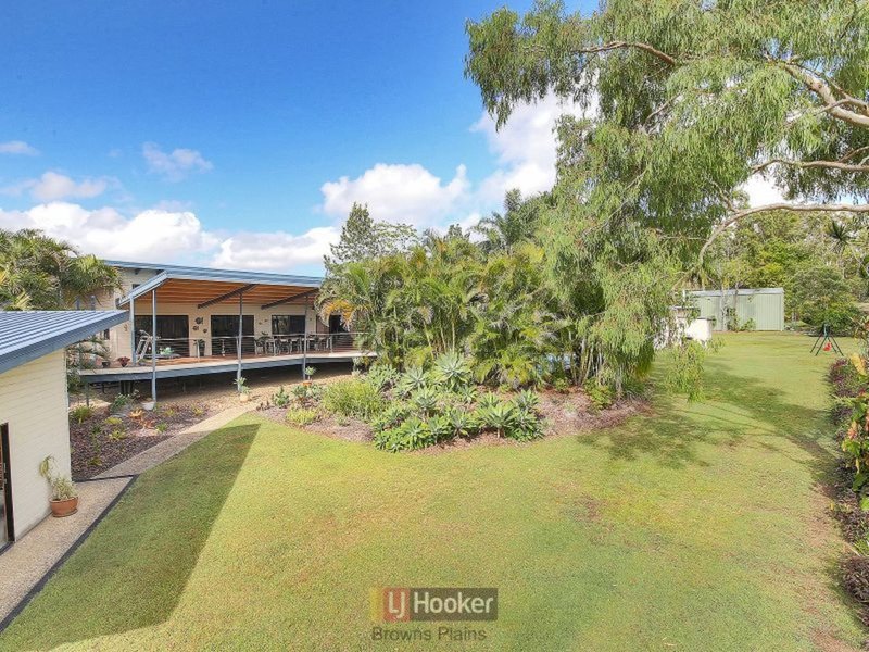 Photo - 123 Peverell Street, Hillcrest QLD 4118 - Image 4