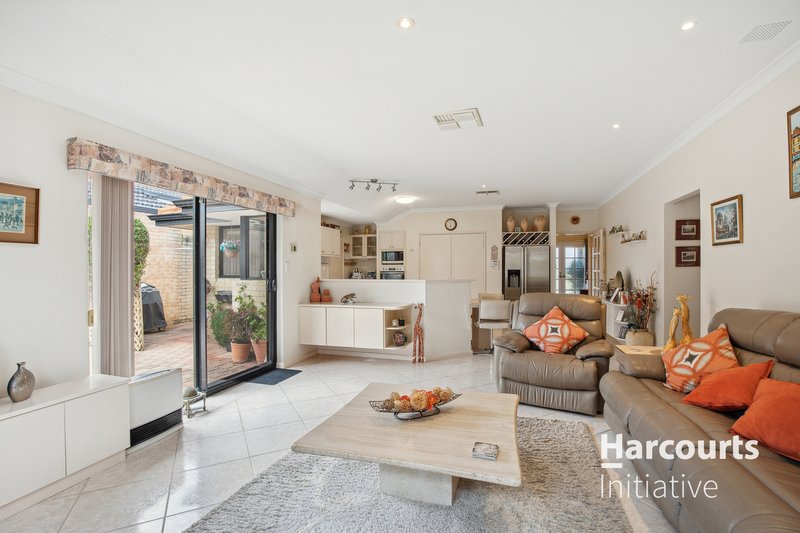 Photo - 123 Ponte Vecchio Boulevard, Ellenbrook WA 6069 - Image 12