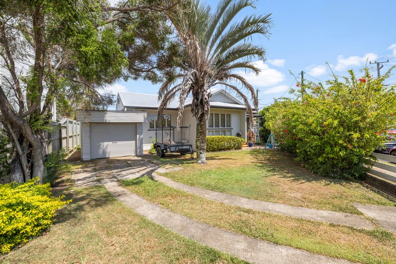 Photo - 123 Prince Edward Parade, Scarborough QLD 4020 - Image 1