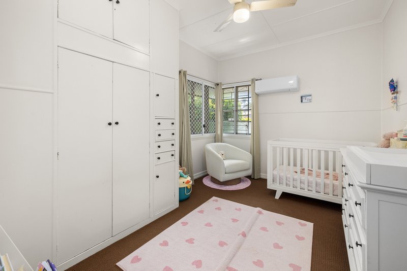 Photo - 123 Prince Edward Parade, Scarborough QLD 4020 - Image 8