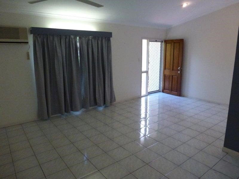 Photo - 1/23 Rabaul Street, Trinity Beach QLD 4879 - Image 12