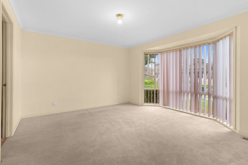 Photo - 1/23 Roberts Street, Glen Waverley VIC 3150 - Image 3