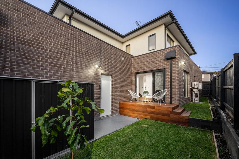 Photo - 1/23 Roland Street, Mount Waverley VIC 3149 - Image 13