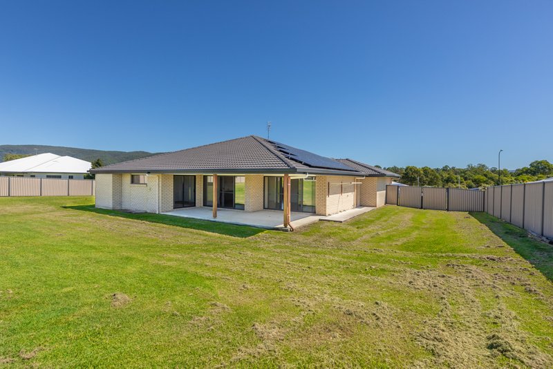 Photo - 123 Sippel Drive, Woodford QLD 4514 - Image 18