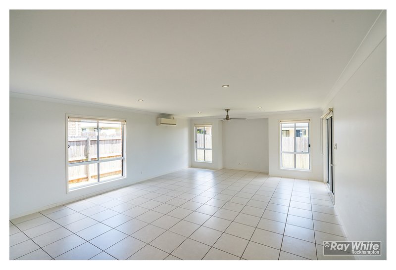 Photo - 123 Springfield Drive, Norman Gardens QLD 4701 - Image 3