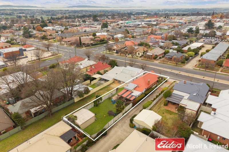 Photo - 123 Stewart Street, Bathurst NSW 2795 - Image 2