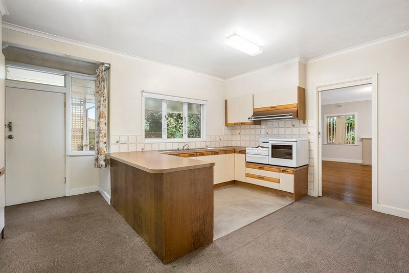 Photo - 1/23 Tulip Grove, Cheltenham VIC 3192 - Image 5