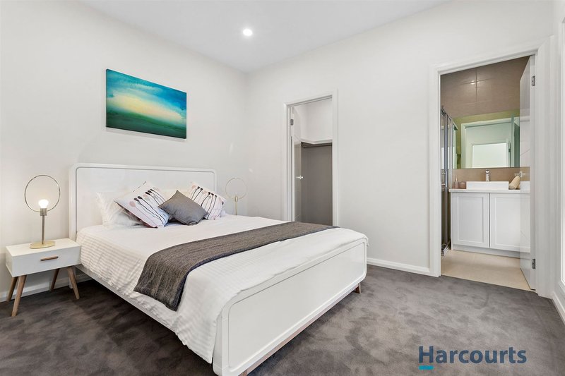 Photo - 1/23 Vasey Avenue, Mount Waverley VIC 3149 - Image 5