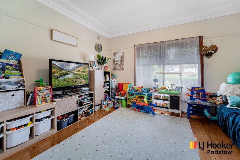 Photo - 123 Weston Street, Panania NSW 2213 - Image 6