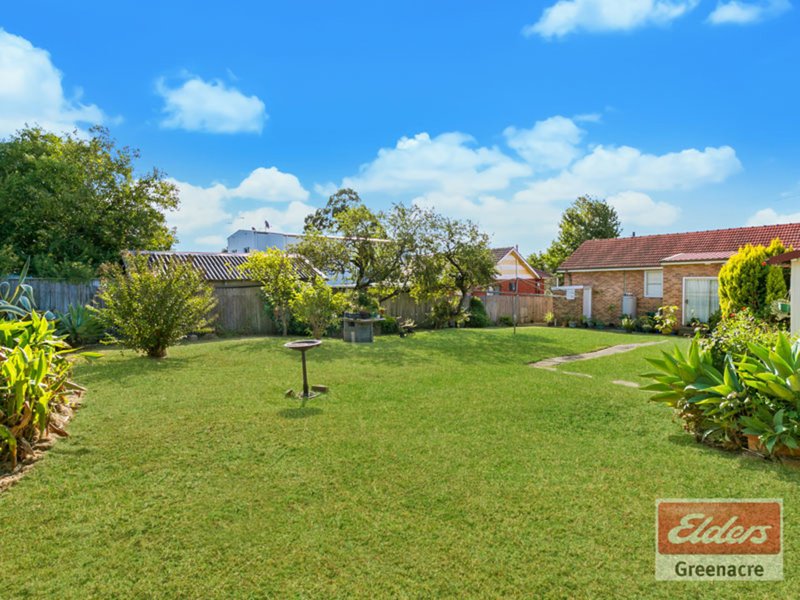 Photo - 123 Wilbur Street, Greenacre NSW 2190 - Image 6