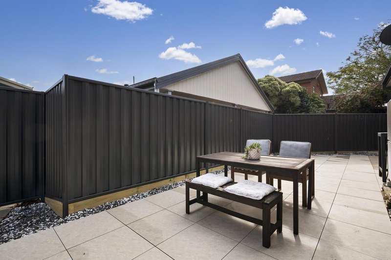 Photo - 1/23 Wrenfordsley Place, Latham ACT 2615 - Image 10