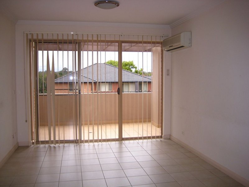 Photo - 12/30-34 Reid Ave , Westmead NSW 2145 - Image 3