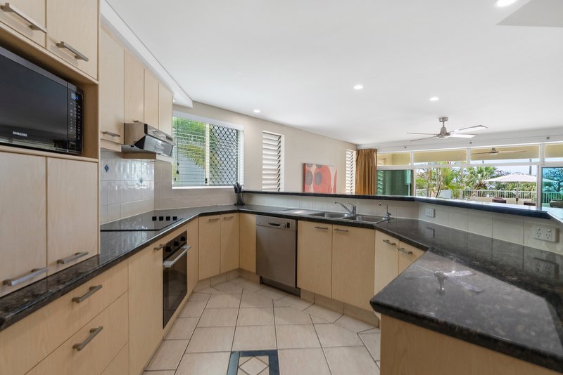 Photo - 12/31-35 Vasey Esplanade, Trinity Beach QLD 4879 - Image 16