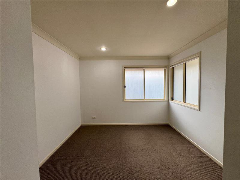Photo - 12/31 Leviathan Drive, Mudgeeraba QLD 4213 - Image 11