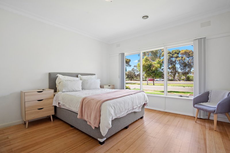 Photo - 1/231 Princes Highway, Werribee VIC 3030 - Image 6