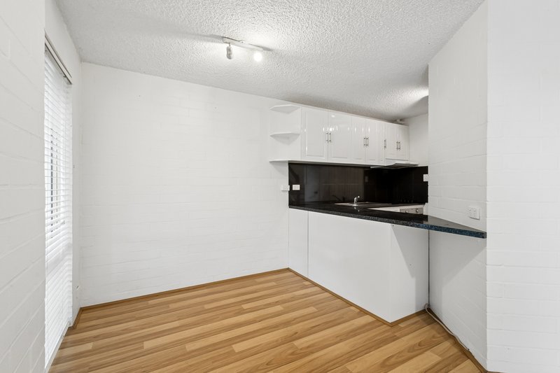 Photo - 12/311 Harborne Street, Glendalough WA 6016 - Image 7