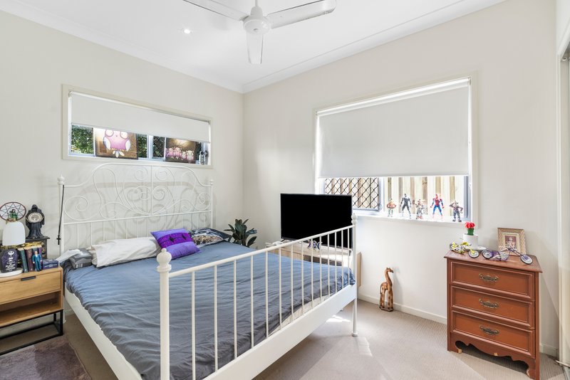 Photo - 1,2,3/11 Macbeth Street, Kingston QLD 4114 - Image 4