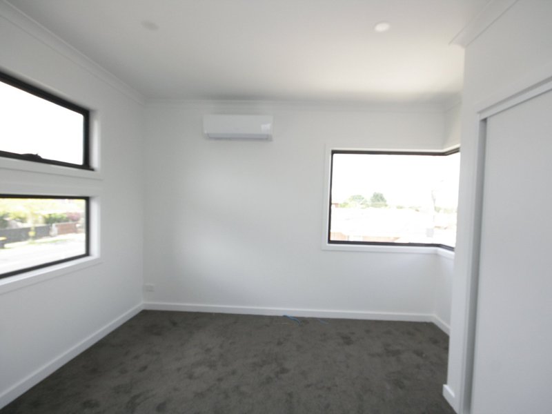 Photo - 1/232-234 Corrigan Road, Noble Park VIC 3174 - Image 6