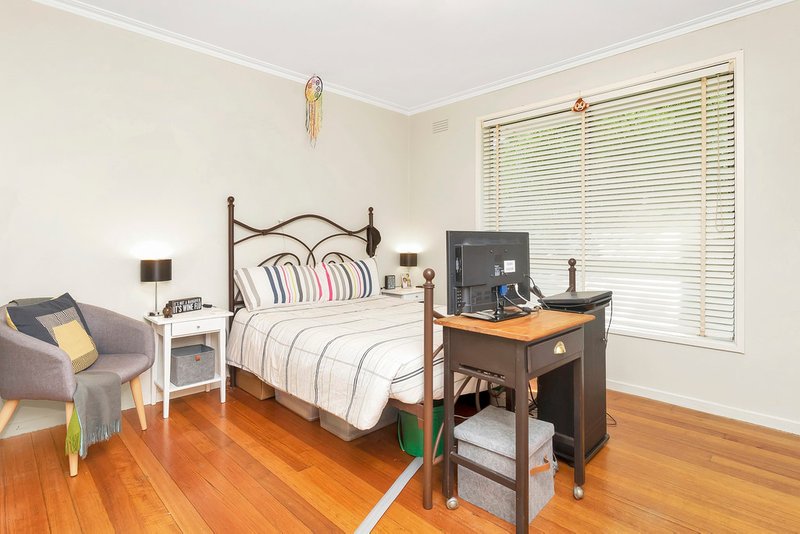 Photo - 1,2,3/24 Sinns Avenue, Werribee VIC 3030 - Image 6