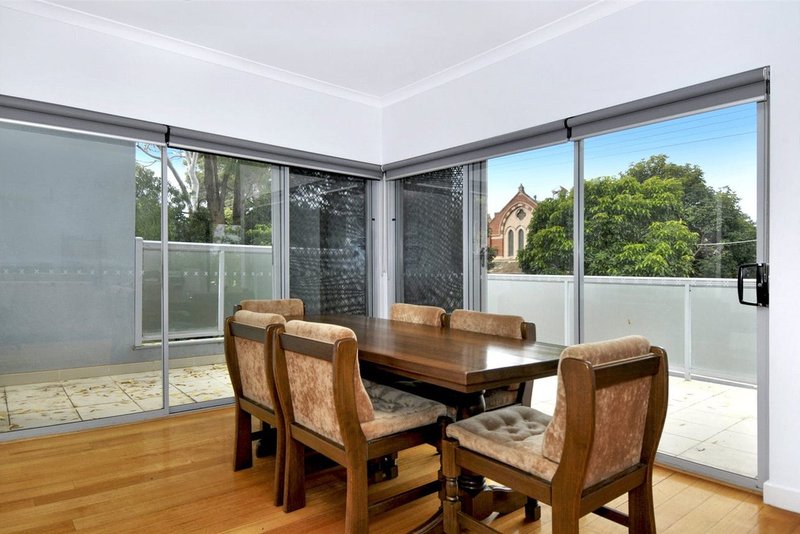 Photo - 1/235 Ascot Vale Road, Ascot Vale VIC 3032 - Image 4