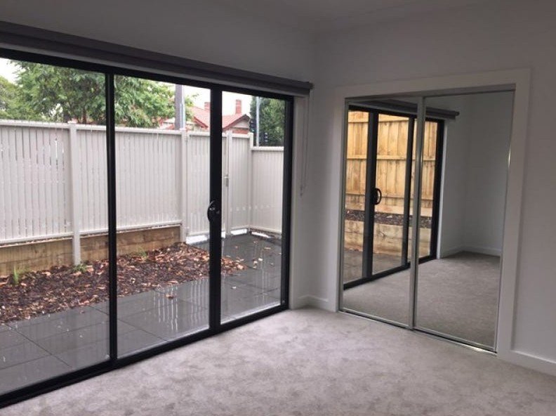 Photo - 1/235 Ascot Vale Road, Ascot Vale VIC 3032 - Image 5