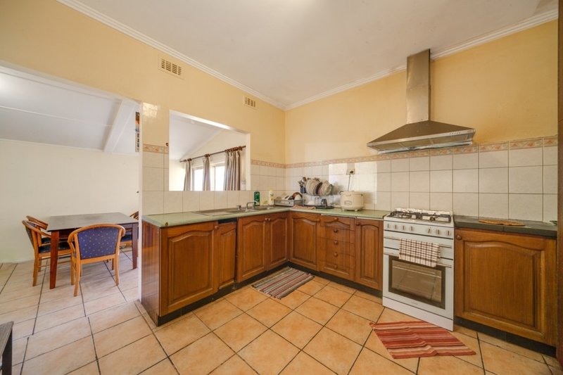 Photo - 1&2/36 Rich Street, Noble Park VIC 3174 - Image 11