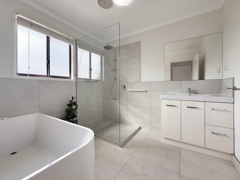 Photo - 123A Coronation Avenue, Golden Beach QLD 4551 - Image 5