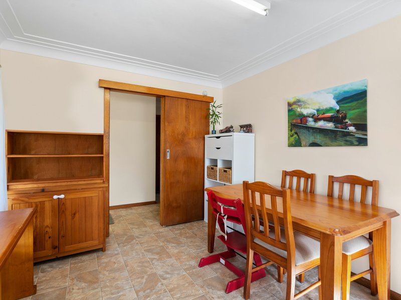 Photo - 123A Hume Boulevard, Killarney Vale NSW 2261 - Image 4