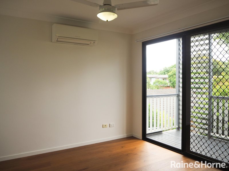 Photo - 1/23a Ronmack Street, Chermside QLD 4032 - Image 11