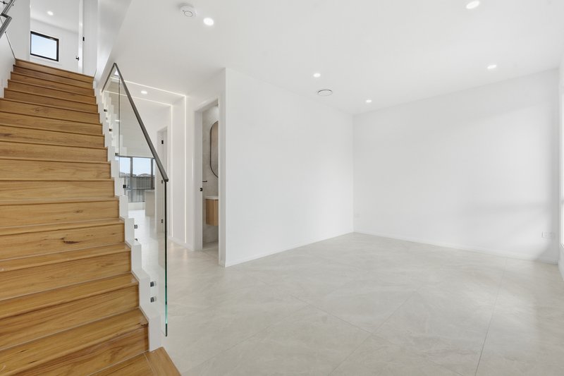 Photo - 123B Shetland Street, Box Hill NSW 2765 - Image 14