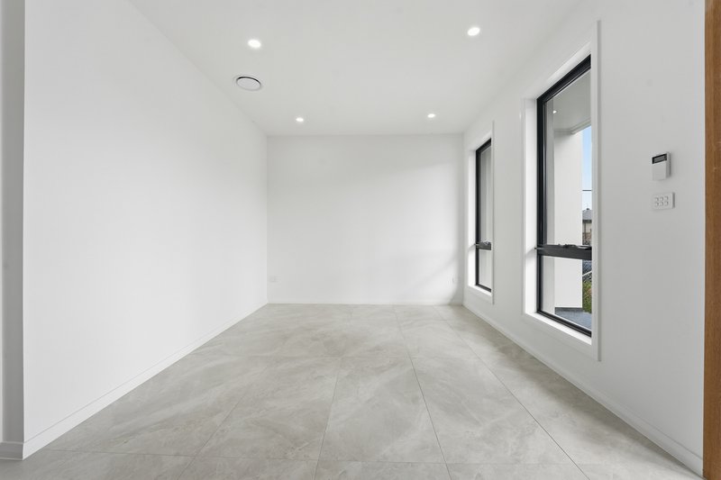Photo - 123B Shetland Street, Box Hill NSW 2765 - Image 24