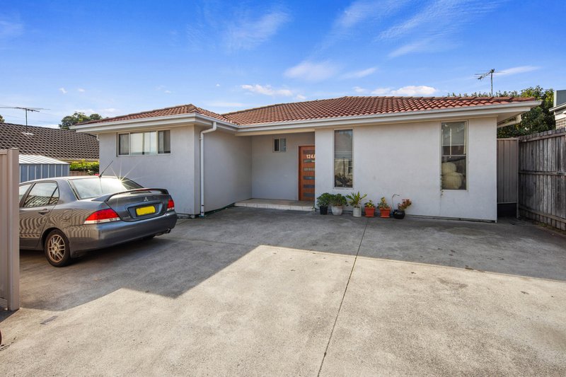 Photo - 124 & 124A Boundary Road, Peakhurst NSW 2210 - Image 10