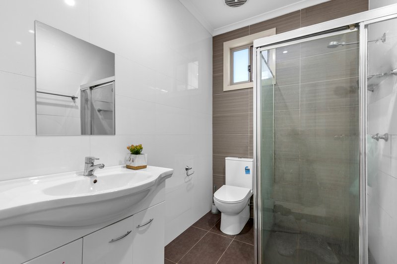 Photo - 124 & 124A Boundary Road, Peakhurst NSW 2210 - Image 14