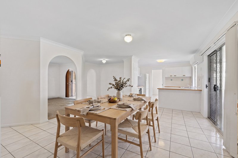 Photo - 1/24 Alarna Street, Victoria Point QLD 4165 - Image 4