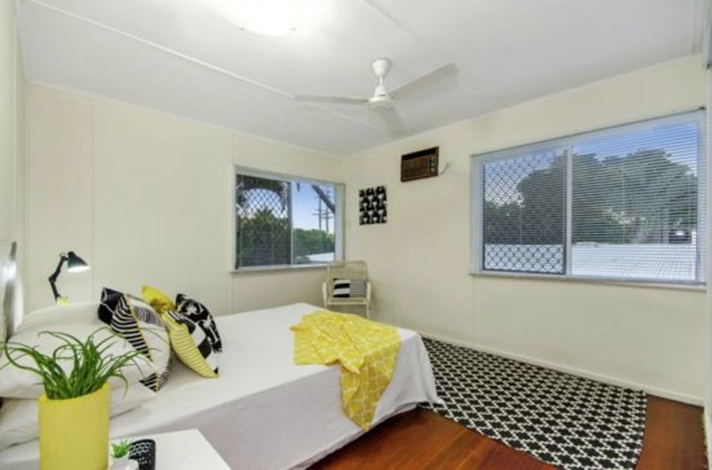 Photo - 124 Albert Street, Cranbrook QLD 4814 - Image 7