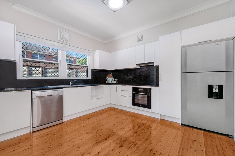 Photo - 1/24 Albyn Street, Bexley NSW 2207 - Image 2