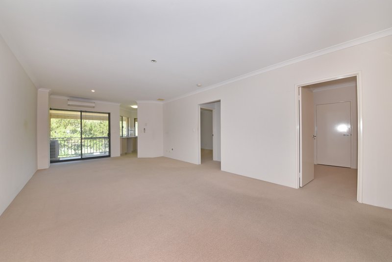 Photo - 12/4 Allum Green, Merriwa WA 6030 - Image 2